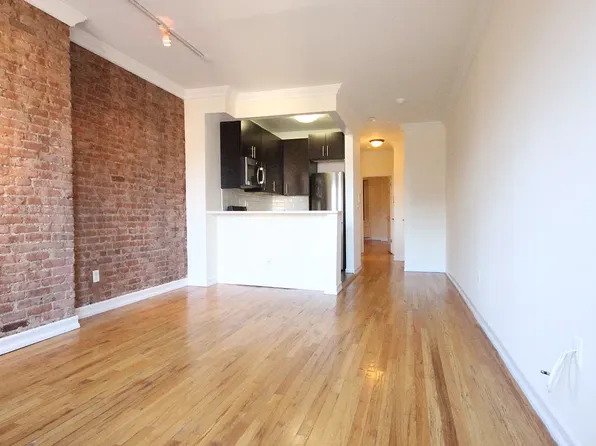 906 Amsterdam Ave, New York, NY