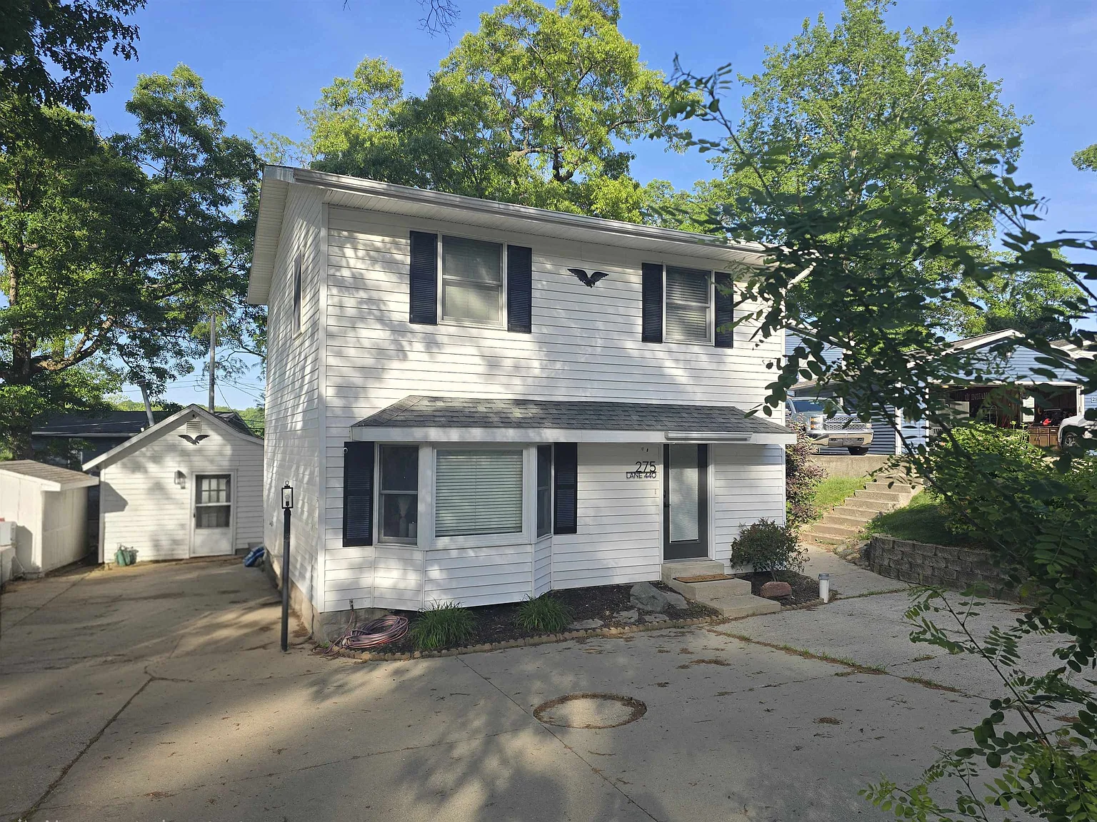 3 bed, 2.0 bath, 1602 sqft, $2,500 — Photo 2