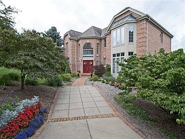 2nd image of 1051 W Grove Ct