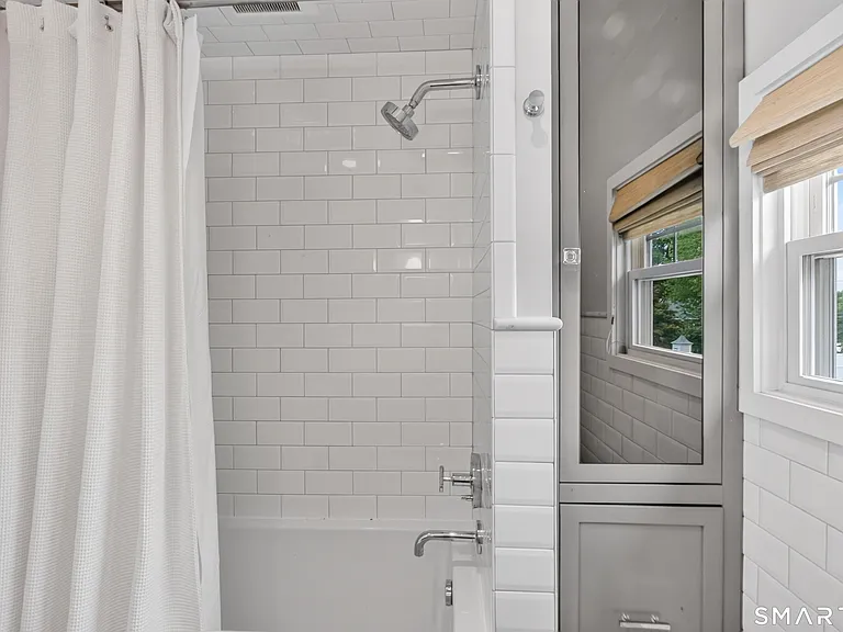 42 Treadwell Ave — Photo 27