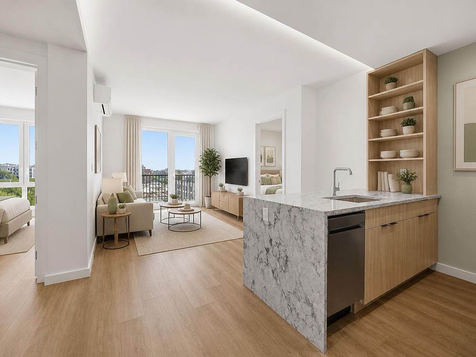 1st image of 100 Sullivan Pl #611