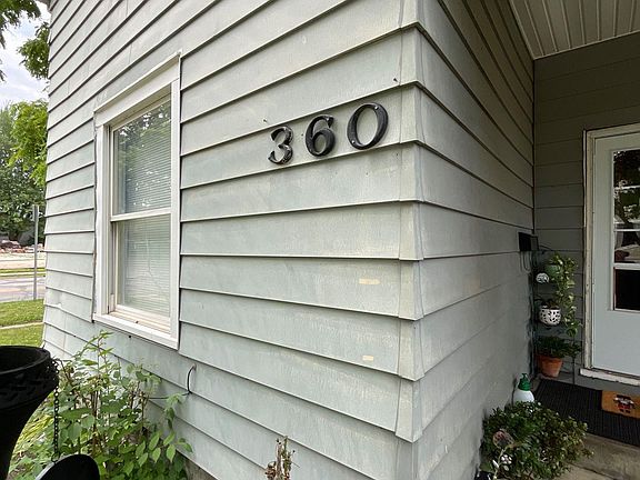 2nd image of 360 W 9th St