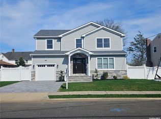 5 Romscho St, Bethpage, NY 11714