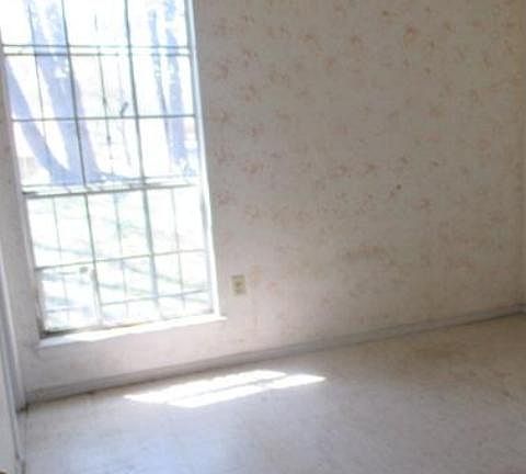5th image of 1241 Parkrose Ave