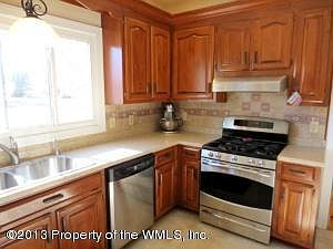 5th image of 103 Crescent Dr