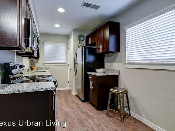 5th image of 6810 Glendora Ave APT 2