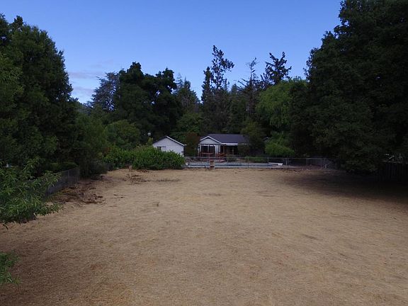 4th image of 16594 Ferris Ave