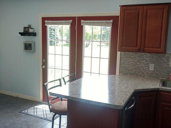 French doors/breakfast bar