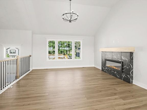3rd image of 1325 N Holland Ct