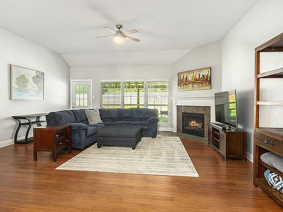4th image of 30334 Westminster Gates Dr