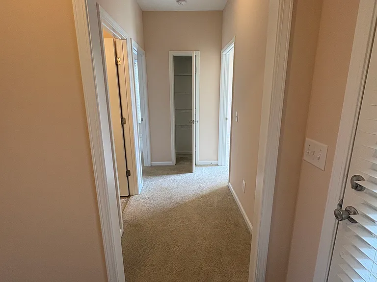 116 Jameson Pl — Photo 4