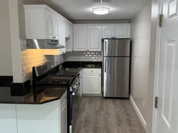 Pondsview Apartments