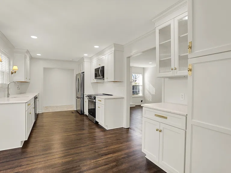 7133 Kings Castle Cv — Photo 14