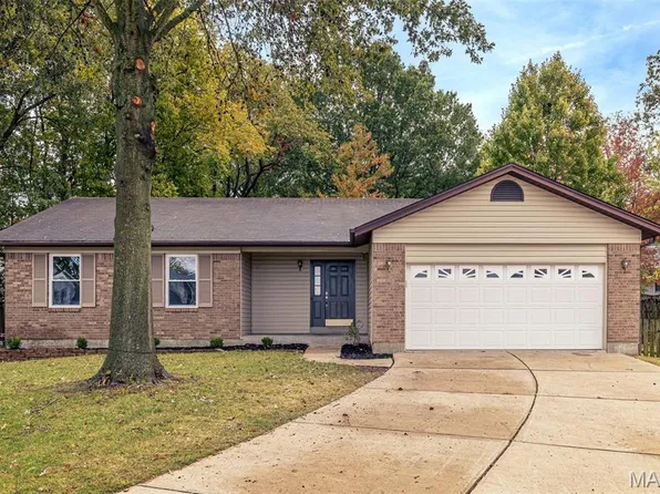 212 Agamemnon Ct, Saint Peters, MO 63376