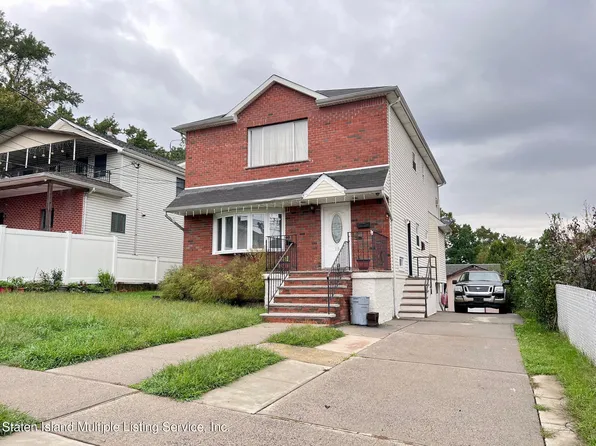 15 Spratt Ave, Staten Island, NY 10306