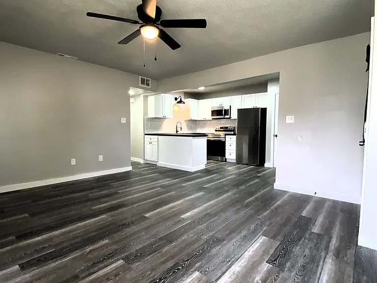 12007 Sugar Mill Cir SE #A — Photo 6