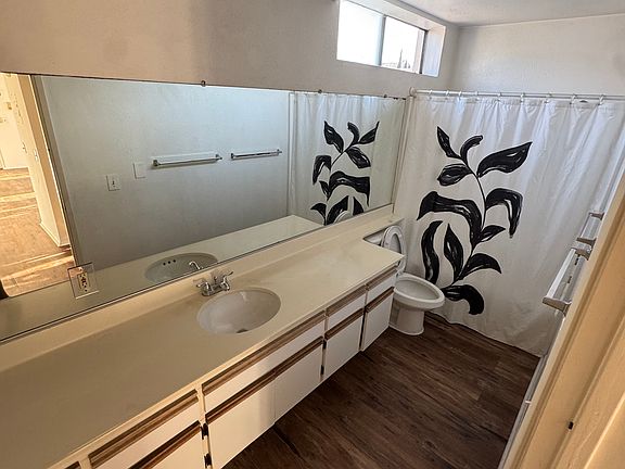 4th image of 1230 N Cherokee Ave #210