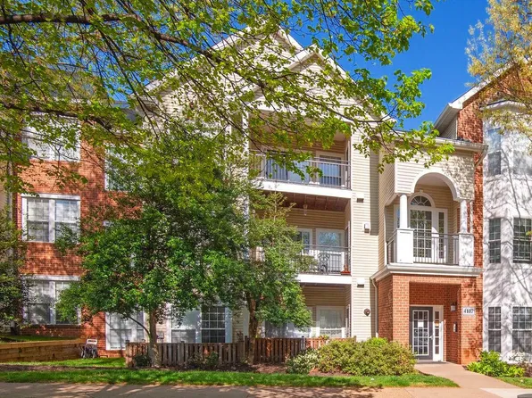 4137 Fountainside Ln Unit B202, Fairfax, VA 22030