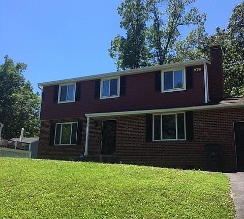 3rd image of 5718 Willowbranch Dr
