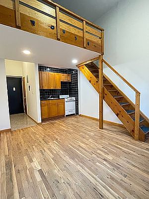 1st image of 75 Bleecker St APT 2b