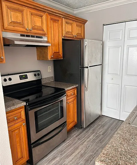 7298 Ulmerton Rd — Photo 2