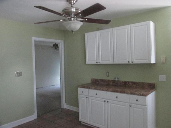 3rd image of 101 Dogwood Trl