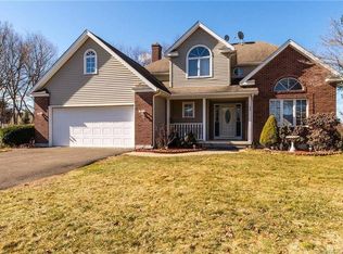 36 Frechette Cir, Manchester, CT 06040