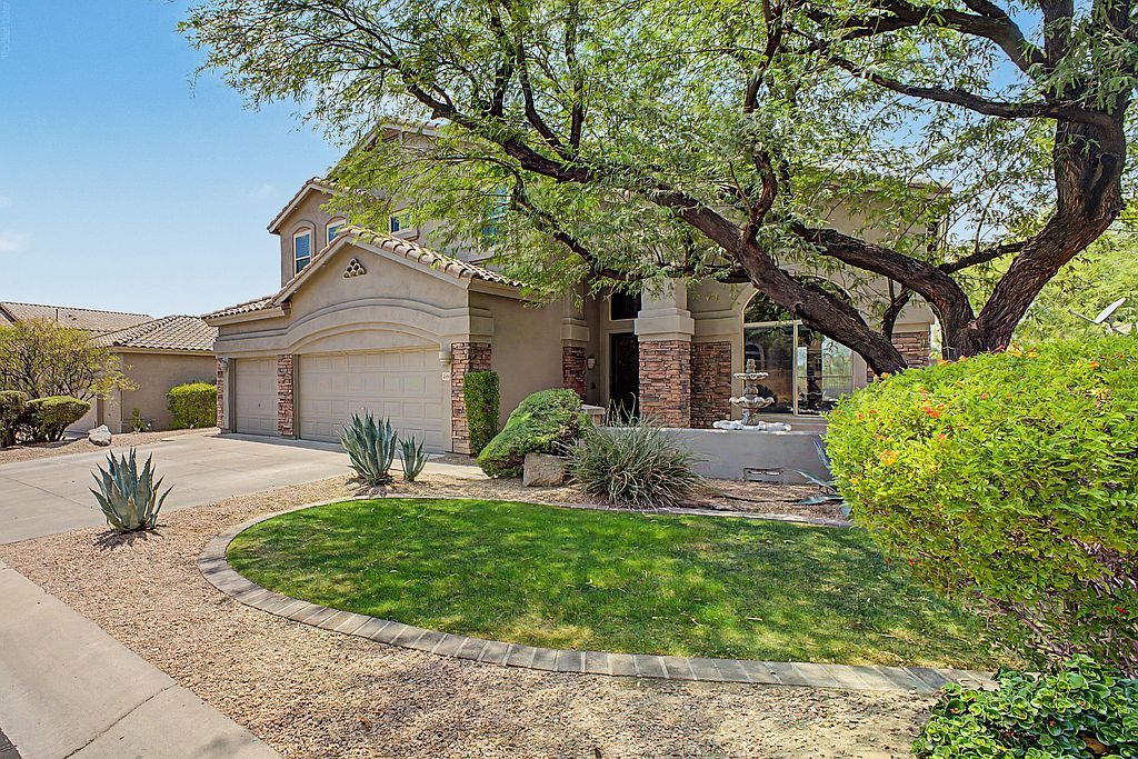 3748 N Barron - Property Image