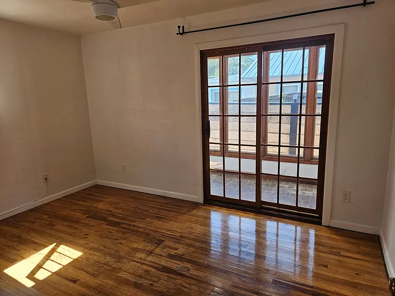 204 Harvard Dr SE #A — Photo 10