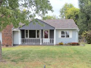318 W Kelly Ave, Augusta, KS 67010