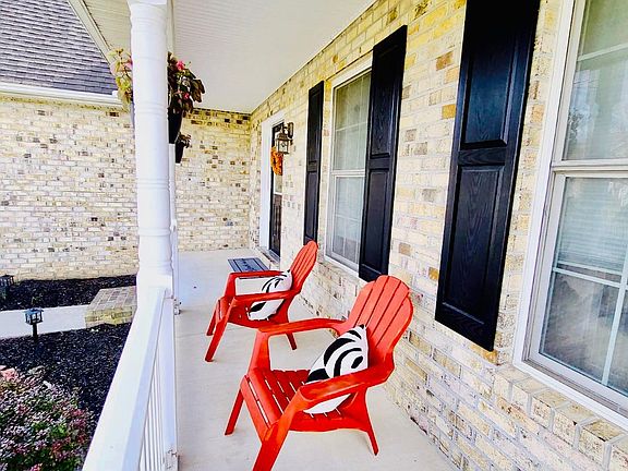 2nd image of 1819 Londontowne Cir