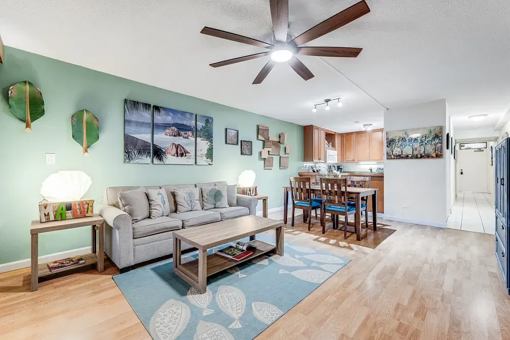 1 bed, 818 sqft, $3,900 — Photo 2