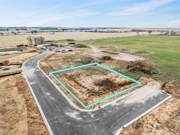 123 South 8th Street #22, Evansville, WI 53536