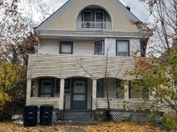 3001 Bradwell Ave, Cleveland, OH 44109