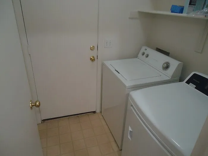 15425 W Sierra St — Photo 11