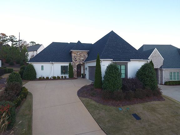 2nd image of 1001 Fairview Dr
