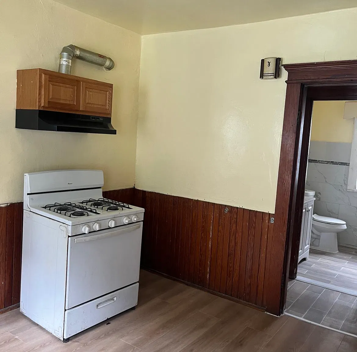 3 bed, 2404 sqft, $950 — Photo 3