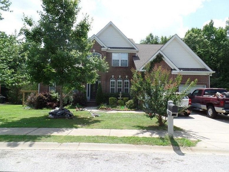 1st image of 507 Kingsmoor Dr