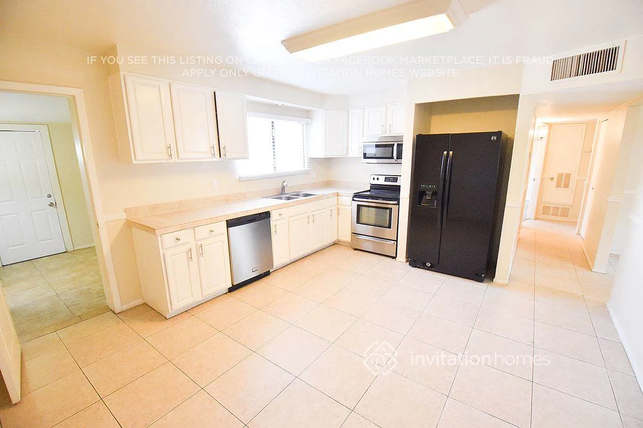 2136 E Bramble Ave Mesa, AZ 85204 — Photo 3