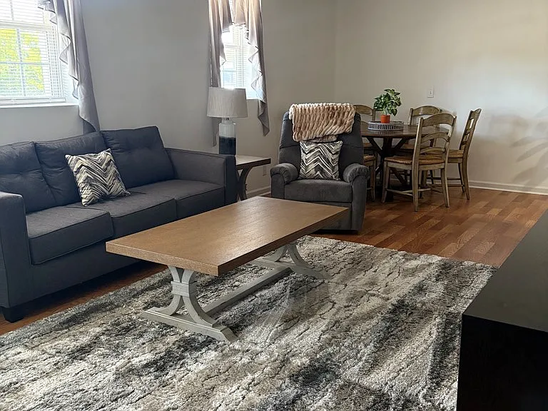 217 Creedle Dr — Photo 2