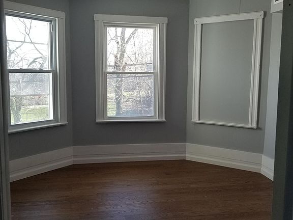 3rd image of 36 Tremont St Floor 2