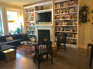 519 W Armitage Ave #1, Chicago, IL 60614