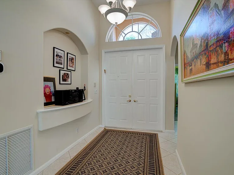 15323 Fiorenza Cir — Photo 8