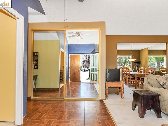 3rd image of 3317 Tabora Dr