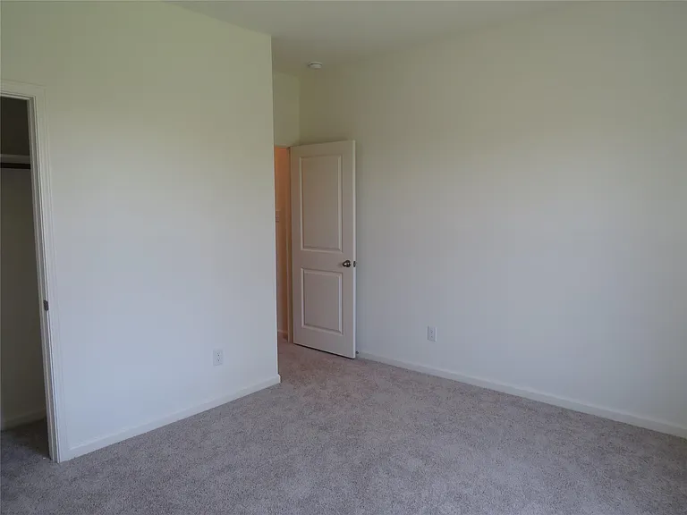 611 Delaware Ave — Photo 14