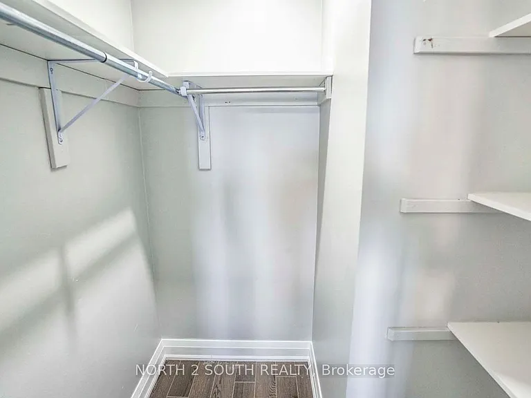 37 Loire Ct #UPPER — Photo 27