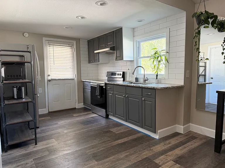 734 New York St #734 — Photo 9