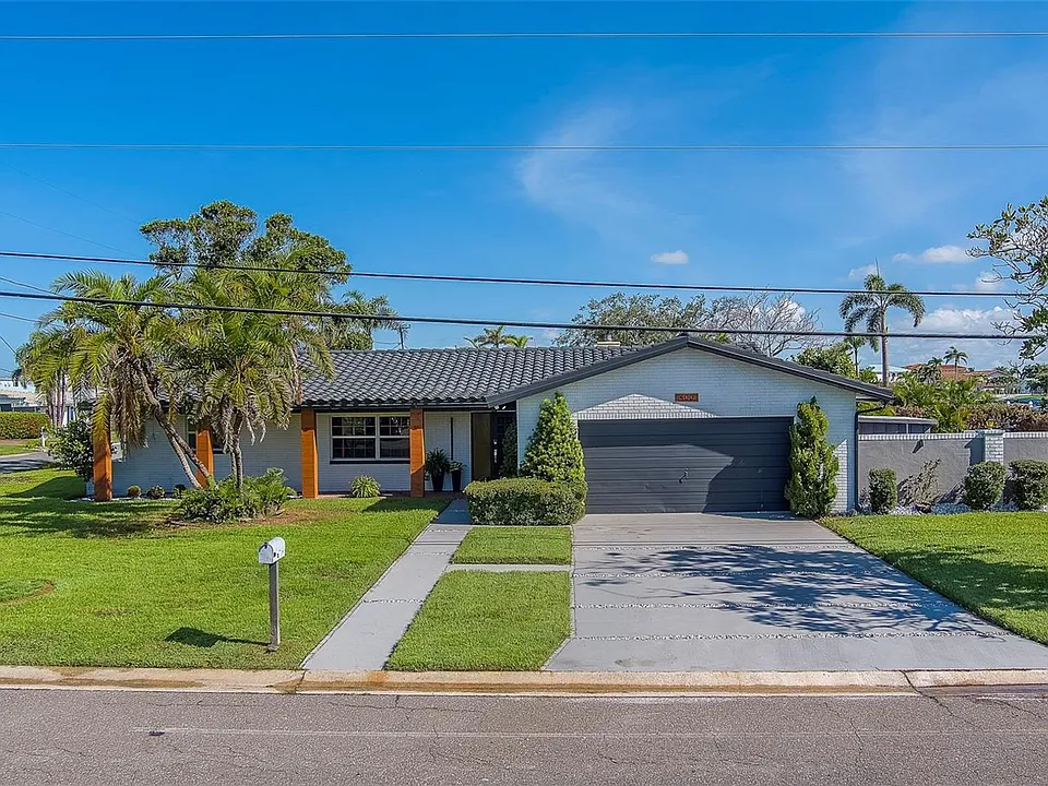 400 Capri Blvd