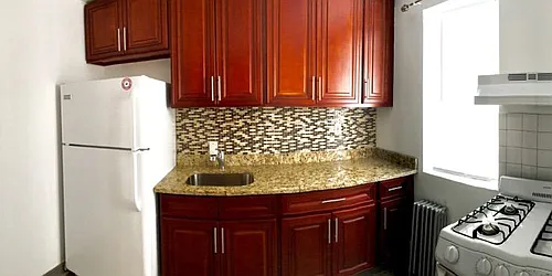 Rented by Elite Team Realty LLC