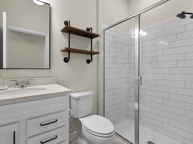21051 Monza Loop — Photo 16
